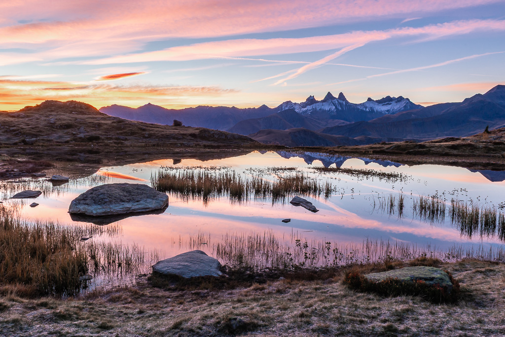 Lever de soleil au lac Guichard