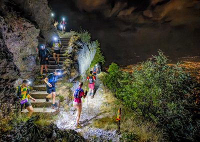 Coureur de trail de nuit