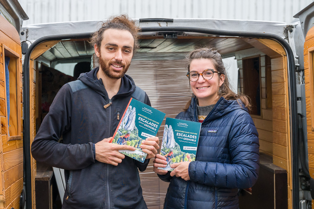 reception-imprimerie-topo-doux Fanny et Flo réceptionnent leur topo doux